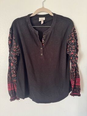 Knox Rose Size Medium Women's Long Sleeve Henley Top Boho Mixed Media Gray